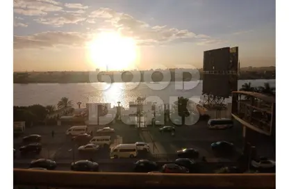 Apartment - 3 Bedrooms - 3 Bathrooms for sale in Cornish El Nile St. - Maadi - Hay El Maadi - Cairo