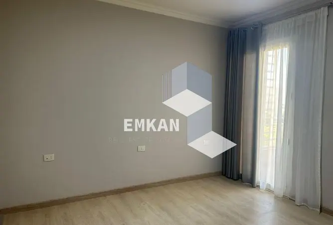 112163160 - Property Image 2