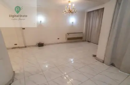 شقة - 3 غرف نوم - 2 حمامات للبيع في شارع عبد الحميد بدوي - ميدان الحجاز - النزهة - القاهرة