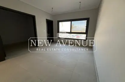 Clinic - 1 Bedroom - 1 Bathroom for sale in New Giza - Cairo Alexandria Desert Road - 6 October City - Giza