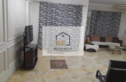 Apartment - 3 Bedrooms - 2 Bathrooms for sale in Area E - Ganoob El Acadimia - New Cairo City - Cairo