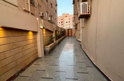 Apartment - 3 Bedrooms - 2 Bathrooms for sale in El Banafseg Apartment Buildings - El Banafseg - New Cairo City - Cairo