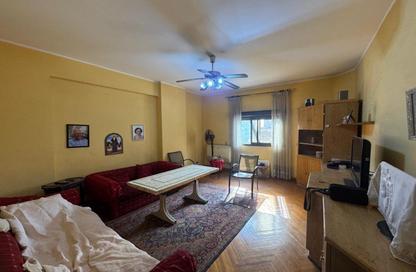Apartment - 4 Bedrooms - 3 Bathrooms for sale in Nile St. - Dokki - Giza