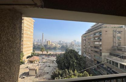 Apartment - 4 Bedrooms - 3 Bathrooms for sale in Nile St. - Dokki - Giza