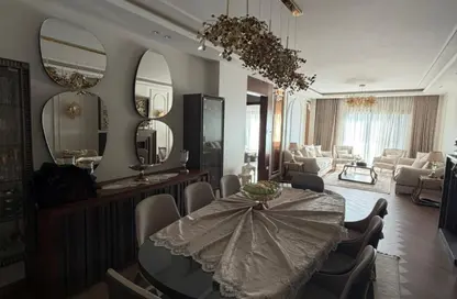 Apartment - 3 Bedrooms - 3 Bathrooms for sale in Fifth Square - The 5th Settlement - New Cairo City - Cairo