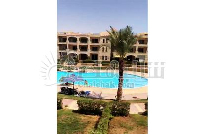 Chalet - 2 Bedrooms - 1 Bathroom for sale in Lasirena Palm Beach - Al Ain Al Sokhna - Suez