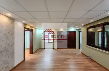 Office Space - 7 Bedrooms - 3 Bathrooms for rent in Gameat Al Dewal Al Arabeya St. - Mohandessin - Giza
