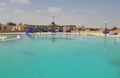 شاليه - 3 غرف نوم - 2 حمامات للبيع في مادينة السويس - السويس