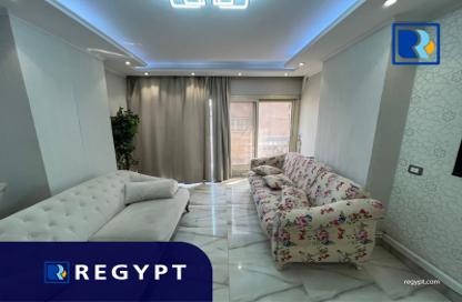 Apartment - 2 - 2 for rent in Mohamed Mazhar St. - Zamalek - Cairo