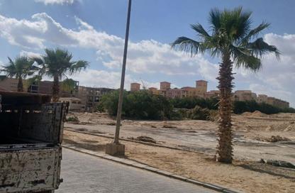 Apartment - 4 Bedrooms - 3 Bathrooms for sale in Dream Land St. - Dream Land - Al Wahat Road - 6 October City - Giza
