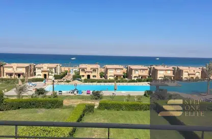 شاليه - غرفة نوم - 1 حمام للبيع في تلال السخنة - العين السخنة - السويس