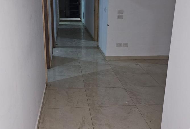 98548131 - Property Image 2
