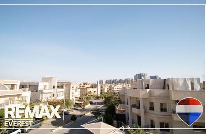 فيلا - 7 غرف نوم - 7 حمامات للبيع في الياسمين - الحي الرابع عشر - الشيخ زايد - الجيزة