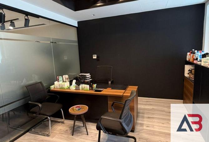 106565882 - Property Image 3