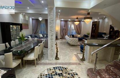 منزل مزدوج - 4 غرف نوم - 4 حمامات للبيع في حدائق المهندسين - الحي الرابع - الشيخ زايد - الجيزة منزل مزدوج - 4 غرف نوم - 4 حمامات للبيع في حدائق المهندسين - الحي الرابع - الشيخ زايد - الجيزة