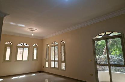 Apartment - 2 Bedrooms - 2 Bathrooms for rent in Doctor Yassin Abdel Ghaffar St. - Area C - Ganoob El Acadimia - New Cairo City - Cairo