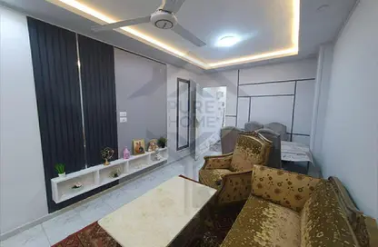 Apartment - 3 Bedrooms - 1 Bathroom for rent in Khaled Ibn Al Walid St. - Miami - Hay Awal El Montazah - Alexandria