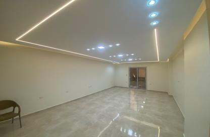 Office Space - Studio - 3 Bathrooms for rent in Madkour Square - El Haram - Hay El Haram - Giza