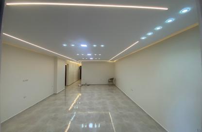 Office Space - Studio - 3 Bathrooms for rent in Madkour Square - El Haram - Hay El Haram - Giza