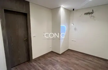 Apartment - 3 Bedrooms - 3 Bathrooms for sale in Eastown - 5th Settlement Compounds - The 5th Settlement - New Cairo City - Cairo