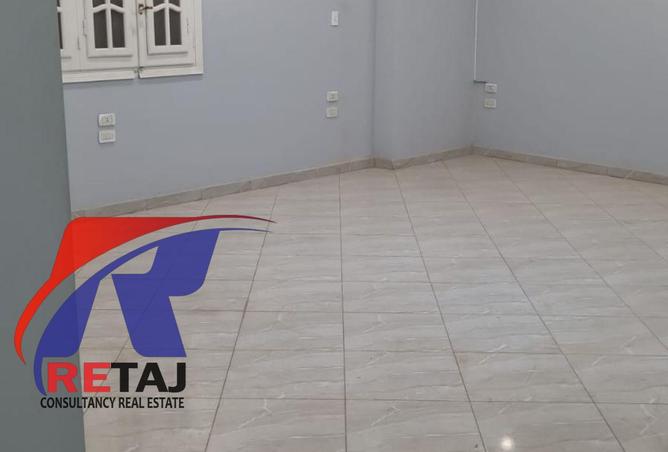 8710922 - Property Image 3