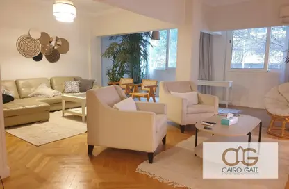 شقة - 2 غرف نوم - 2 حمامات للايجار في شارع ابن ميسر - الزمالك - القاهرة