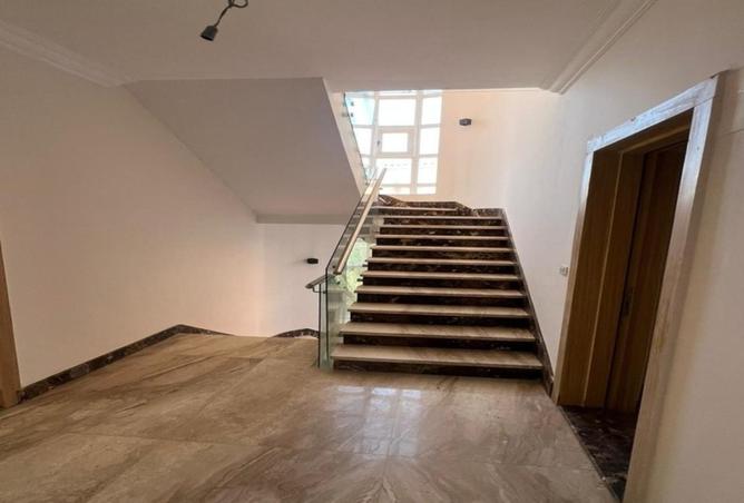 73769858 - Property Main Image