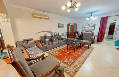 شقة - 3 غرف نوم - 1 حمام للايجار في شارع المعسكر الرومانى - رشدي - حي شرق - الاسكندرية