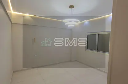 Apartment - 3 Bedrooms - 2 Bathrooms for rent in North Lotus - El Lotus - New Cairo City - Cairo