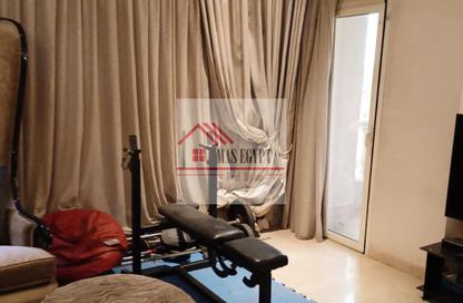 شقة - 3 غرف نوم - 3 حمامات للبيع في شارع شهاب - المهندسين - الجيزة