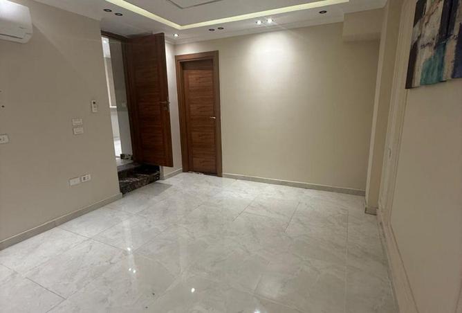 8719198 - Property Image 2