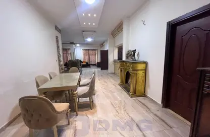 فيلا - 8 غرف نوم - 8 حمامات للبيع في الياسمين - الحي الرابع عشر - الشيخ زايد - الجيزة