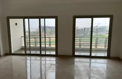 Apartment - 2 Bedrooms - 2 Bathrooms for sale in The Fourteen Golf Residences - Uptown Cairo - Mokattam - Cairo