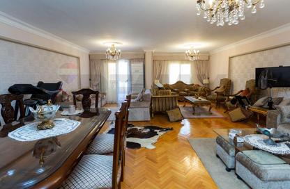 Apartment - 3 Bedrooms - 3 Bathrooms for sale in Smouha Square - Smouha - Hay Sharq - Alexandria