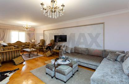 Apartment - 3 Bedrooms - 3 Bathrooms for sale in Smouha Square - Smouha - Hay Sharq - Alexandria