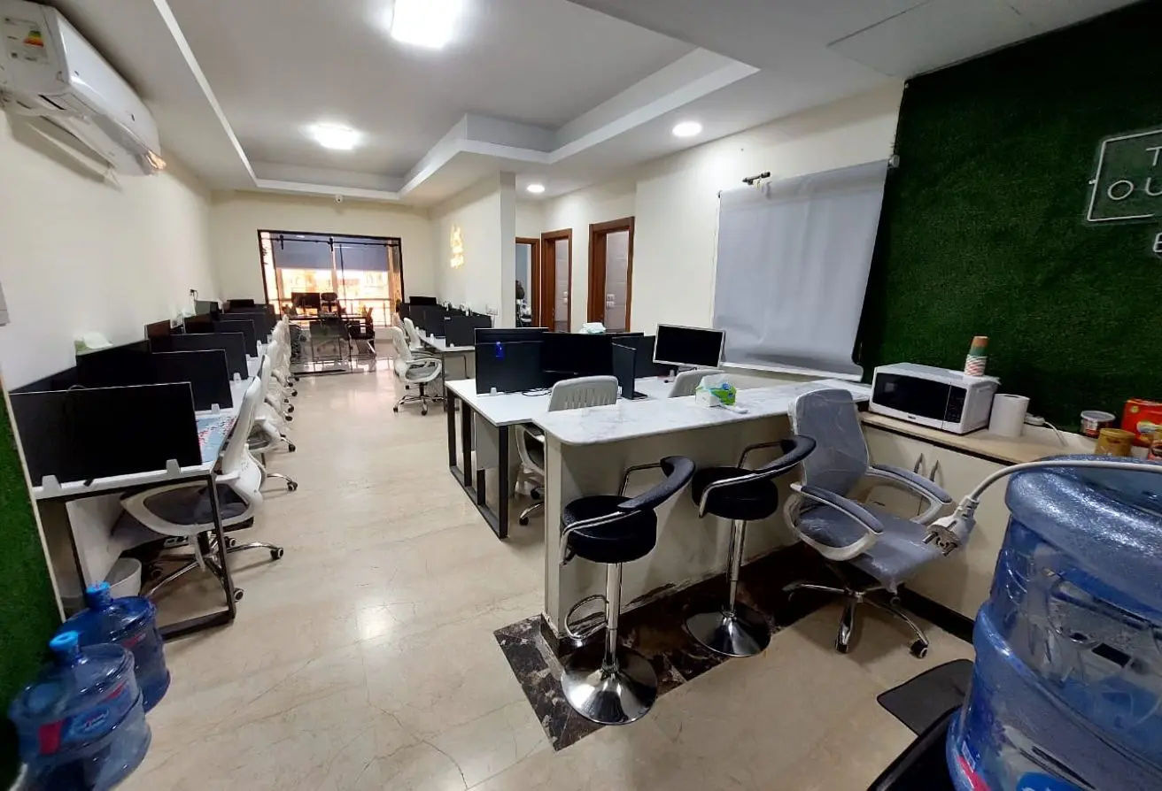 120101989 - Property Main Image