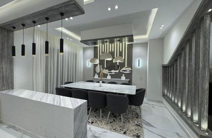 Apartment - 7 Bedrooms - 6 Bathrooms for sale in Hyde Park - New Cairo City - Cairo