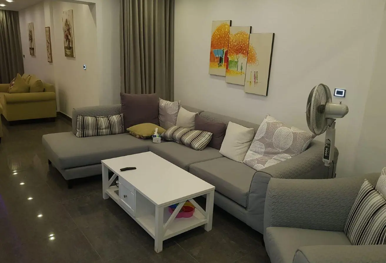 83664847 - Property Main Image