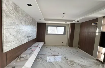 شقة - 3 غرف نوم - 3 حمامات للايجار في جولز - طريق مصر اسكندرية الصحراوي - مدينة 6 أكتوبر - الجيزة