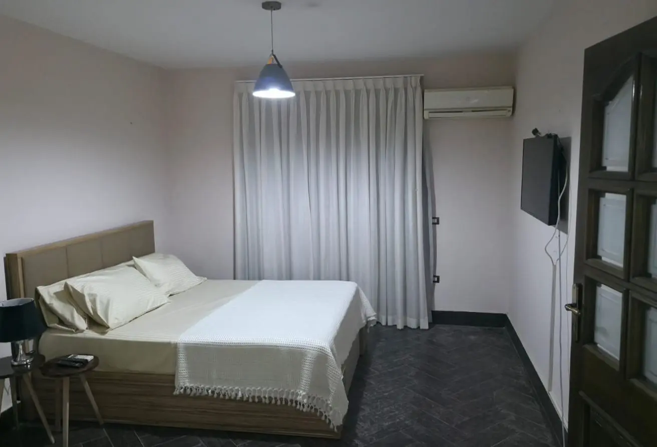 120130154 - Property Main Image