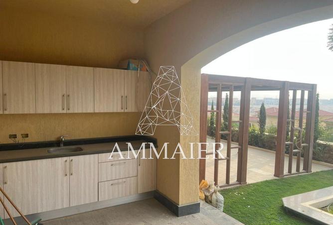 77601108 - Property Image 2