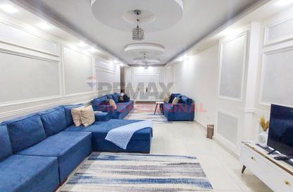 Apartment - 3 Bedrooms - 2 Bathrooms for sale in El Riada School St. - Smouha - Hay Sharq - Alexandria