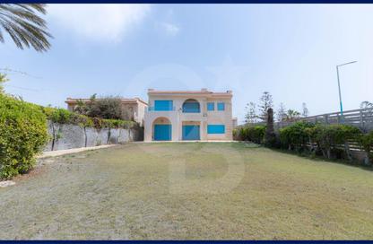 فيلا - 4 غرف نوم - 3 حمامات للايجار في طريق الإسكندرية - مرسى مطروح - الذراع البحري - حي العامرية - الاسكندرية