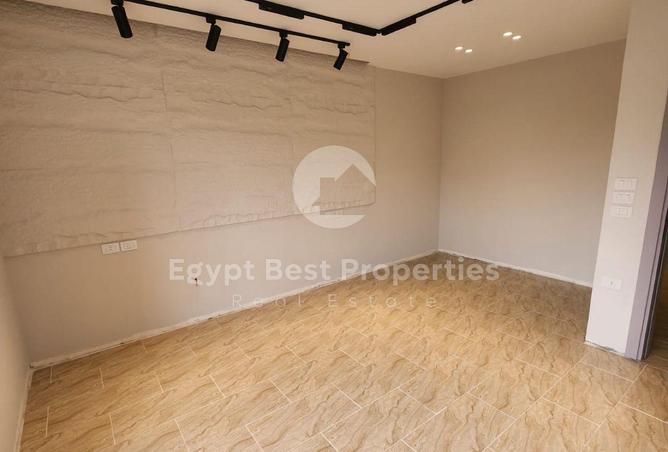 8566363 - Property Image 2