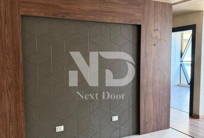 8637367 - Property Image 2