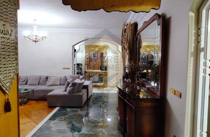 Apartment - 3 Bedrooms - 3 Bathrooms for sale in Al Maamoun St. - Moharam Bek - Hay Wasat - Alexandria