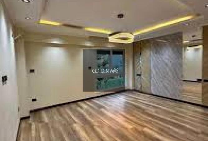 65916838 - Property Main Image