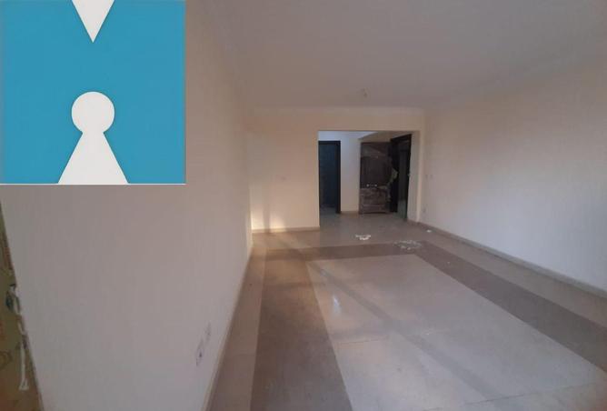 8633702 - Property Image 2