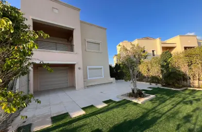 iVilla - 3 Bedrooms - 4 Bathrooms for sale in Uptown Cairo - Mokattam - Cairo