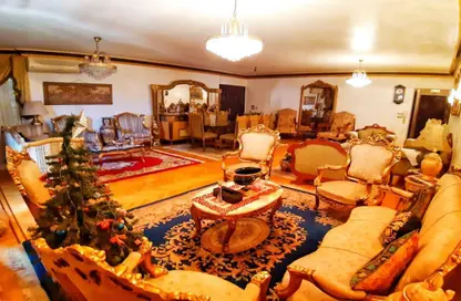 Apartment - 3 Bedrooms - 2 Bathrooms for sale in Street 275 - New Maadi - Hay El Maadi - Cairo